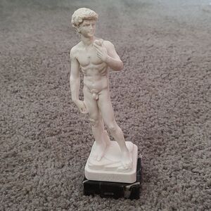Michelangelo's David Nude Made In Italy 9" Tall Marble Base